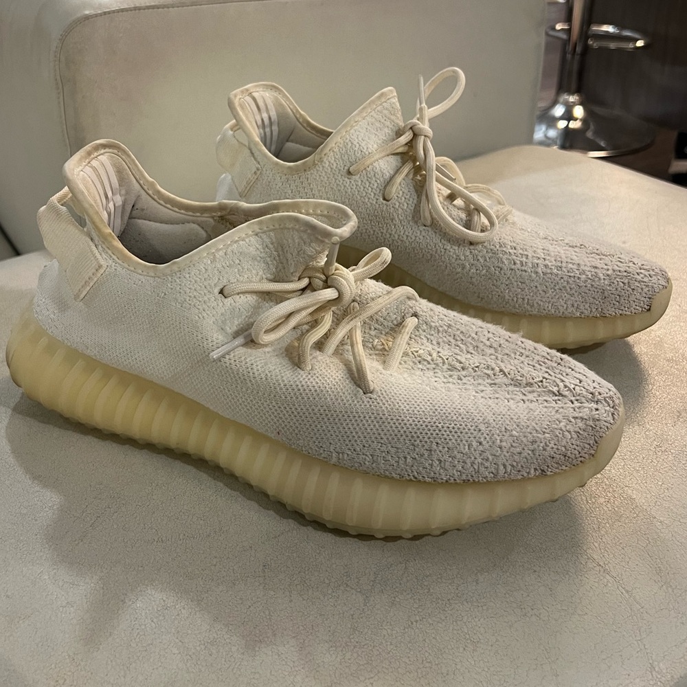 ADIDAS YEEZY BOOST 350 V2 CREAM SIZE 9